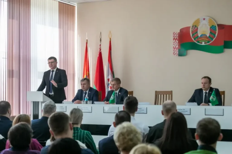 Конституция Беларуси отвечает ожиданиям и запросам людей