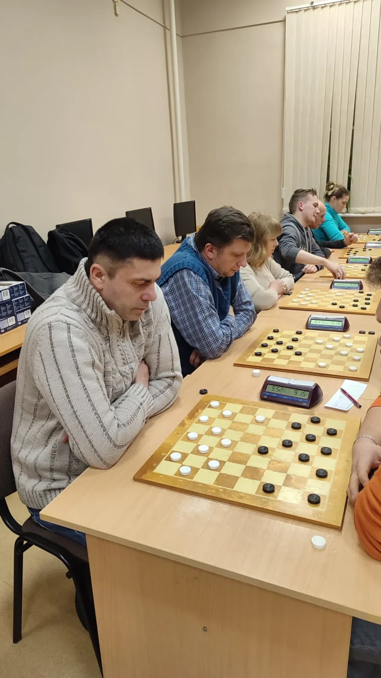 Городские соревнования по шашкам и шахматам